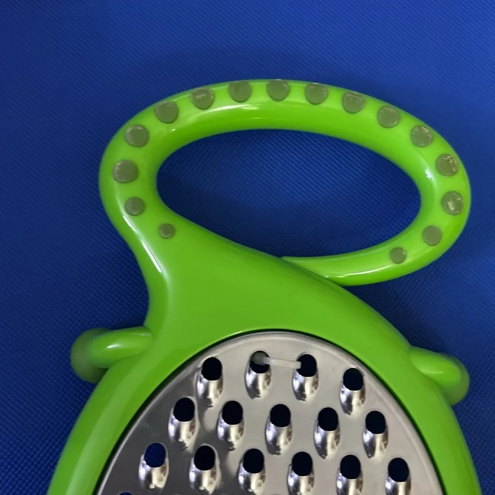 Vintage Alligator Cheese Grater New NWOT